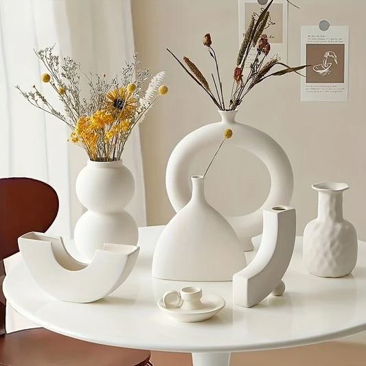 Vase sculptural en céramique à forme organique arrondie – HAVLY