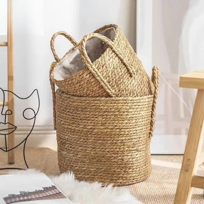 Panier en osier naturel grand format sur fond blanc – HAVLY