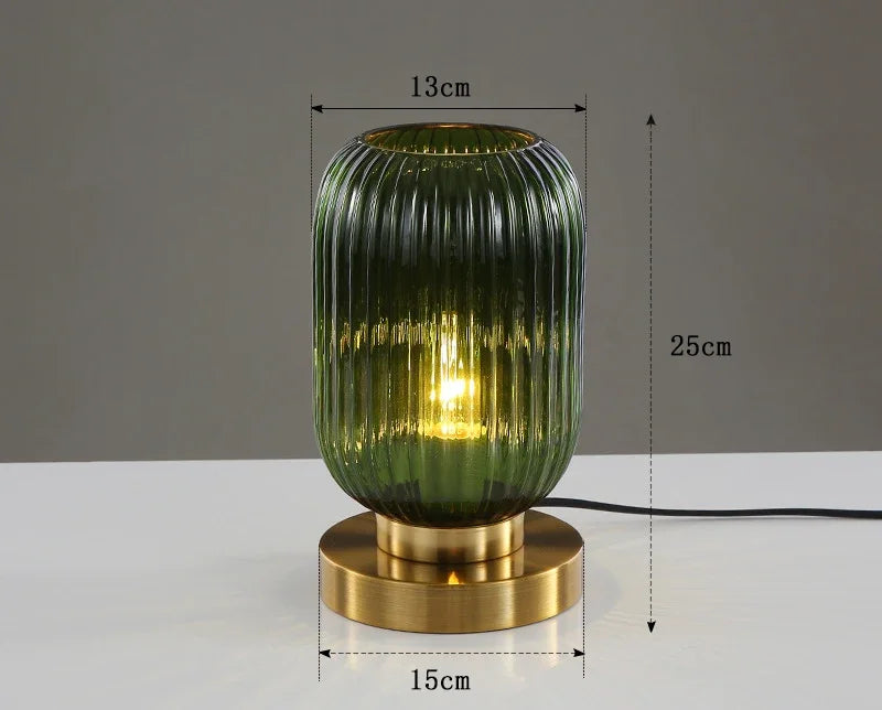 Détail du pied métallique de la lampe verre soufflé