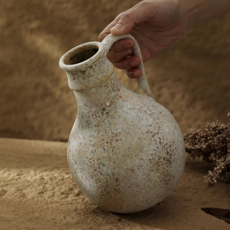 Vase Atelier en céramique artisanale, vue de profil