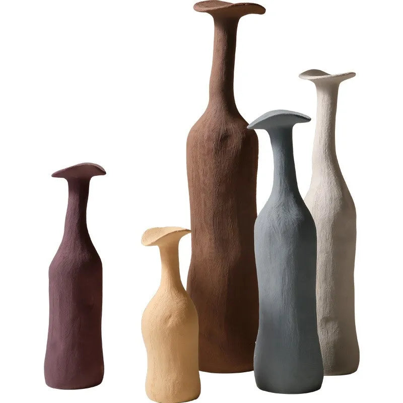 Détail de la texture mate du vase céramique Morandi