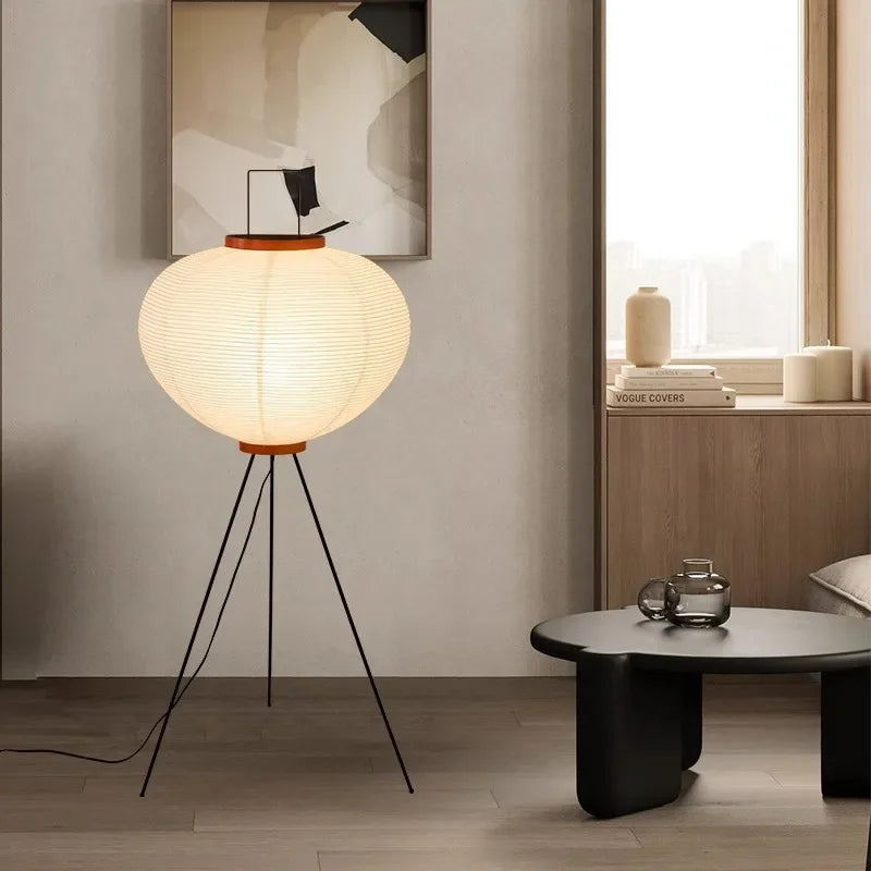 Lampadaire papier de riz, vue de profil